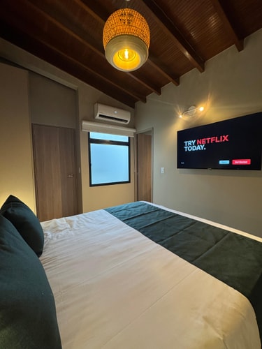 Modern 2BR Apartment w/ A/C | Laureles 44 My Places