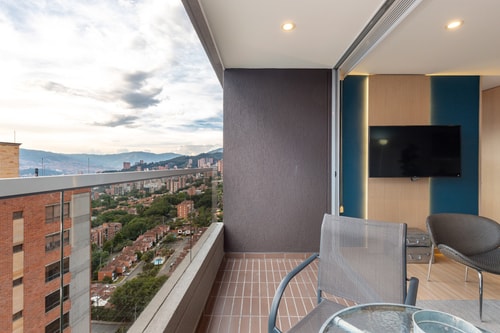 Stunning view apartment in El Poblado 17 My Places