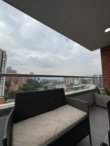 Amazing 3 BR apto in Poblado 21 My Places