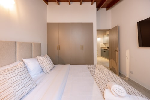 Modern 2BR Apartment w/ A/C | Laureles 12 My Places