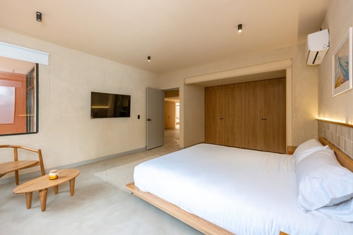 Luxury villa for groups. Pool and BBQ in Poblado 176 My Places