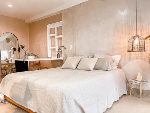 Fresh, modern, populated loft close to everything! 5 My Places