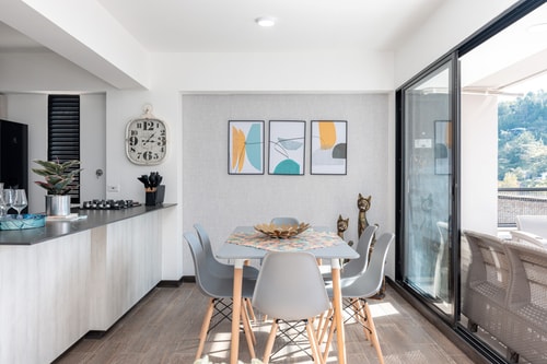 Hermoso 2BR apto en El Retiro 17 My Places