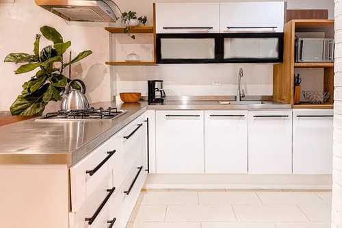 Fresh, modern, populated loft close to everything! 1 My Places