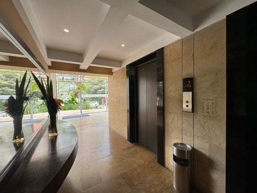 Modern Apt Near Santa Fe Mall | El Poblado 46 My Places