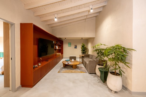 Luxury villa for groups. Pool and BBQ in Poblado 76 My Places