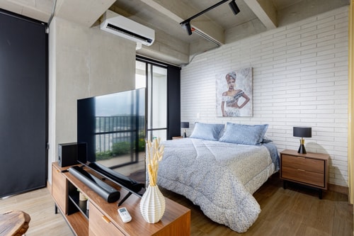 Incredible, modern unit with great view and A/C 22 My Places