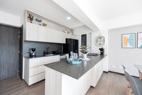 Hermoso 2BR apto en El Retiro 5 My Places
