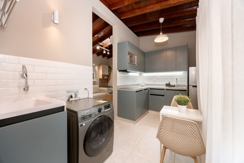 Modern 2BR Apartment w/ A/C | Laureles 5 My Places