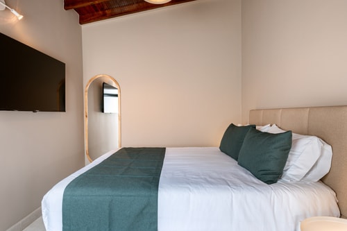 Modern 2BR Apartment w/ A/C | Laureles 30 My Places