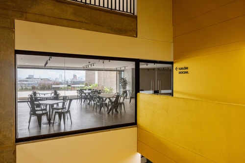 Incredible, modern unit with great view and A/C 50 My Places
