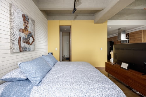 Incredible, modern unit with great view and A/C 10 My Places