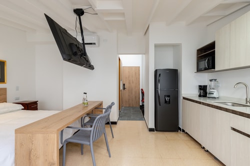 Astonishing Studio with A/C and Wi-Fi 9 My Places