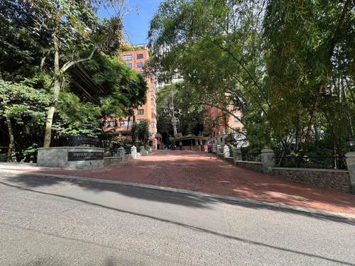 Beautiful views, close to Provence |3BR 82 My Places