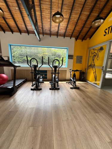 Amazing 3 BR apto in Poblado 53 My Places
