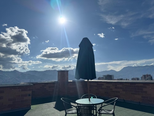 Beautiful views, close to Provence |3BR 7 My Places