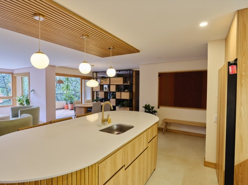 Beautiful views, close to Provence |3BR 74 My Places