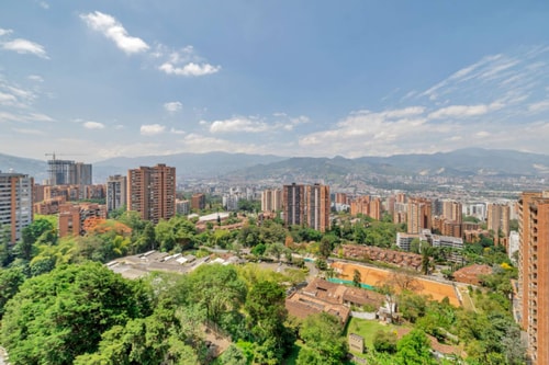 Increíble vista | A pasos del C.C. El Tesoro 40 My Places