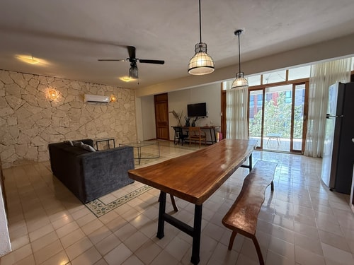 2BDR spaceous & tropical wood and life style