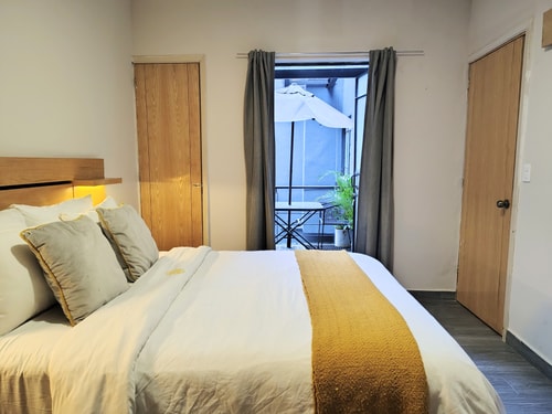Huapango, room near St Regis Reforma!
