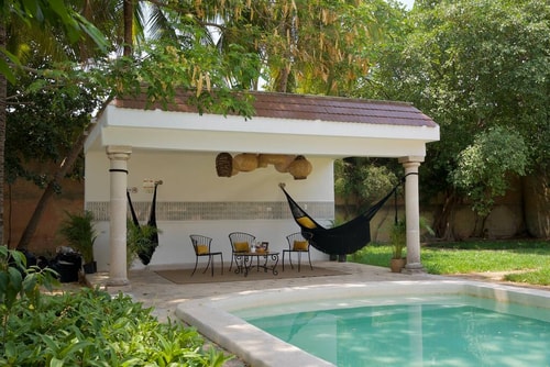 Exclusive room with pool, downtown Merida!