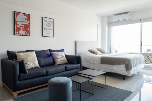 Villa Crespo | Contemporary Studio | Pool & Gym