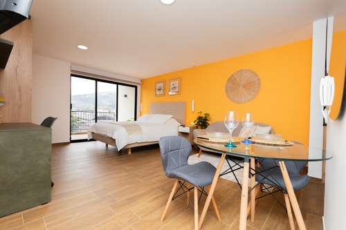 Sunrise Studio Azariah