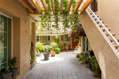 2 Bed/Apartment Best Location in Playa!