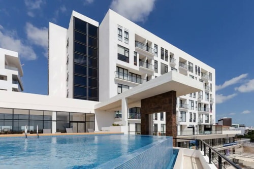 Apt Spectacular View