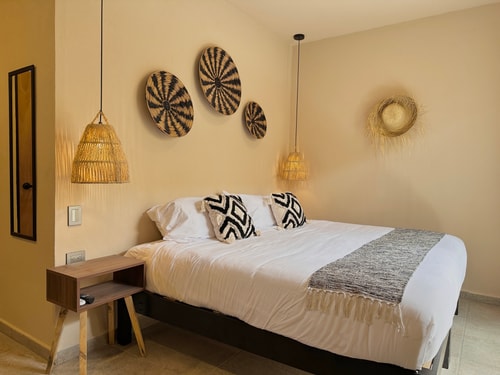 Boutique Apartment, everything at your fingertips!