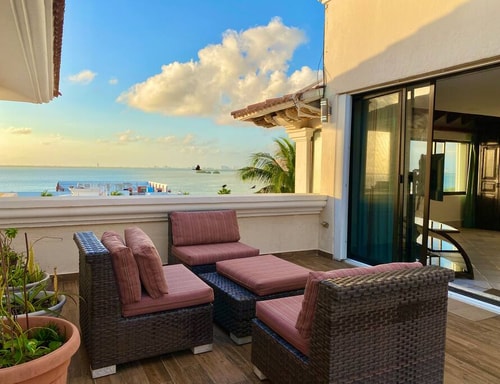 Large 4 bedroom Villa in Hotel Zone!