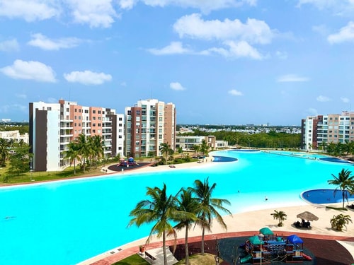 Spectacular view, 2 bdrms