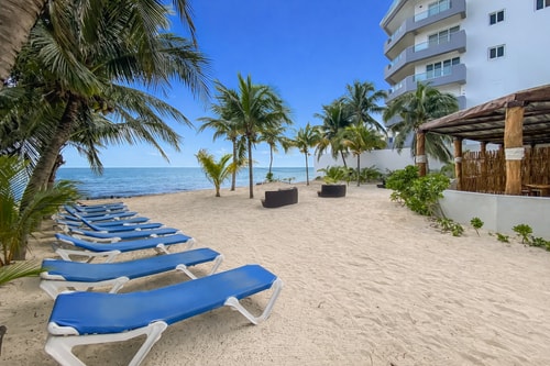 KALA: King Studio, Ocean Views from 3rd Floor