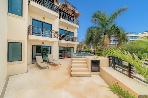 2 Bedroom Private Pool Apt Steps from The Beach