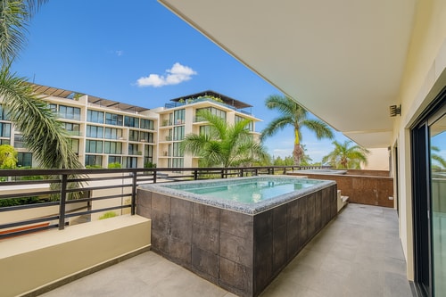 2 Bedroom Premium Private Pool Apt