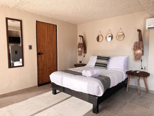 Central Boutique, Near the Famous Market 28!