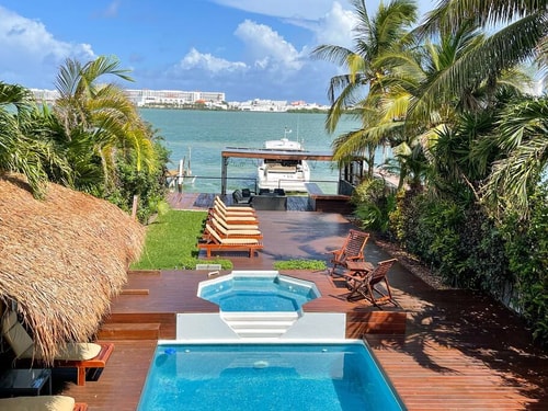5BR Private Waterfront Villa w/ Pool & Terrace 3 Solmar Rentals