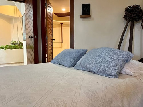 6BR Spacious Waterfront Villa w/ Private Pool 28 Solmar Rentals
