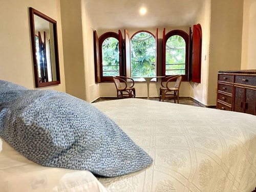 6BR Spacious Waterfront Villa w/ Private Pool 30 Solmar Rentals