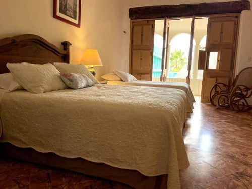 6BR Spacious Waterfront Villa w/ Private Pool 32 Solmar Rentals