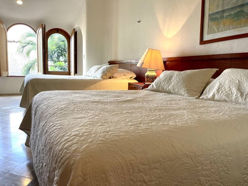 6BR Spacious Waterfront Villa w/ Private Pool 35 Solmar Rentals