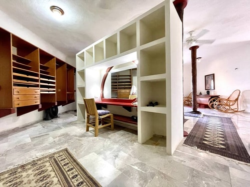 6BR Spacious Waterfront Villa w/ Private Pool 48 Solmar Rentals