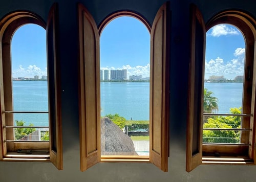 6BR Spacious Waterfront Villa w/ Private Pool 55 Solmar Rentals