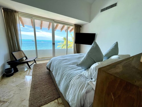 Luxury Beachfront Villa w/ Private Pool & Terrace 4 Solmar Rentals