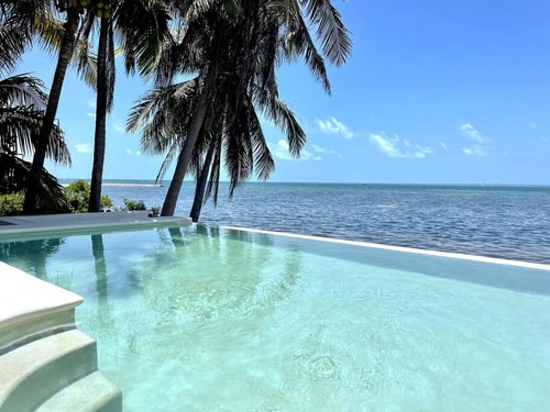 6BR Modern Oceanfront Villa w/ Infinity Pool 2 Solmar Rentals