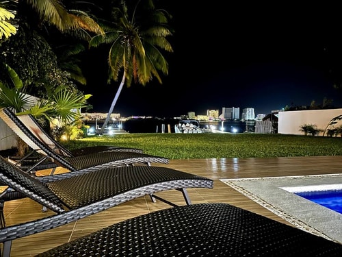 Don Village - 5BR Luxury Waterfront Private Villa 14 Solmar Rentals