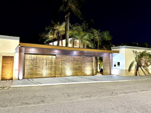 Don Village - 5BR Luxury Waterfront Private Villa 51 Solmar Rentals