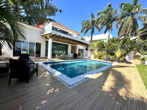 Don Village - 5BR Luxury Waterfront Private Villa 62 Solmar Rentals