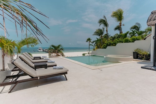 Captivating Beachfront Villa w/ Infinity Pool 31 Solmar Rentals