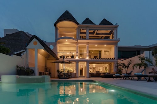 Captivating Beachfront Villa w/ Infinity Pool 49 Solmar Rentals